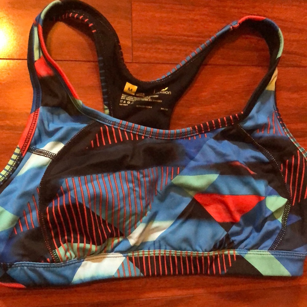 Sports bra